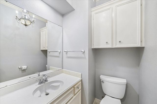 226 Rollingwood Circle, Baytown, TX 77520