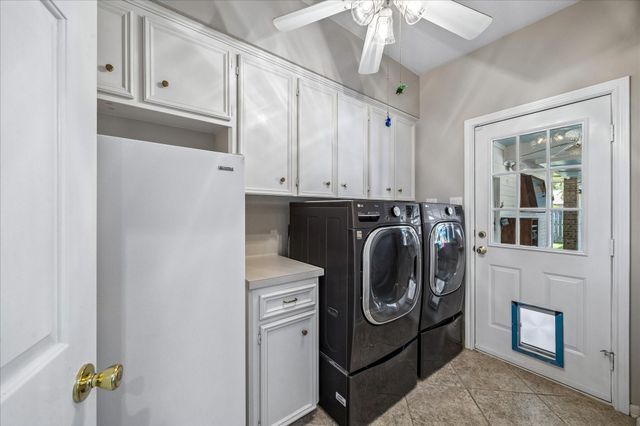 226 Rollingwood Circle, Baytown, TX 77520