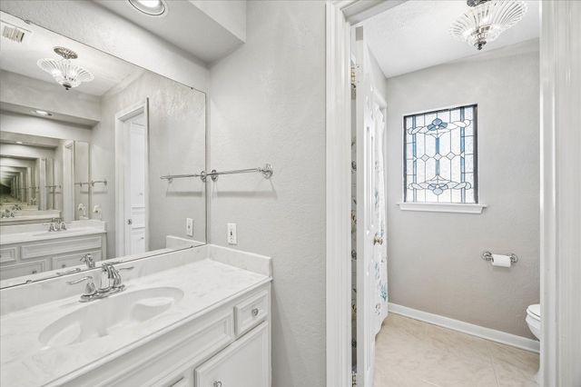 226 Rollingwood Circle, Baytown, TX 77520