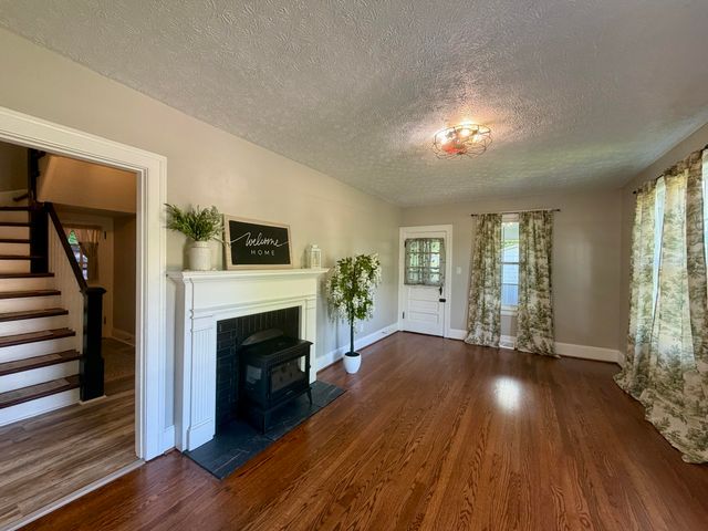 2901 Riverside DR, Bassett, VA 24055