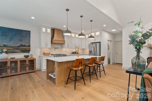 113 Perry Place, Hendersonville, NC 28739
