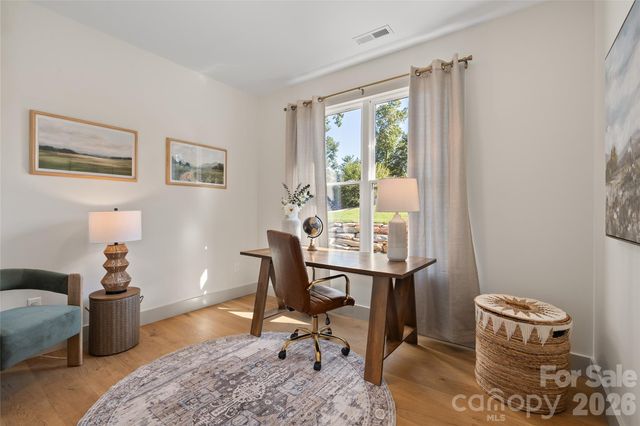 113 Perry Place, Hendersonville, NC 28739