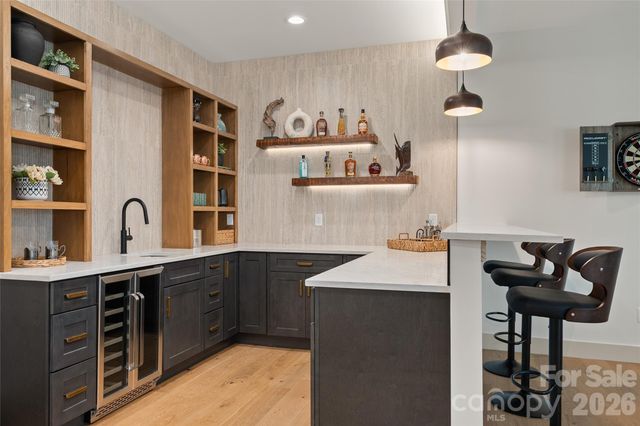 113 Perry Place, Hendersonville, NC 28739