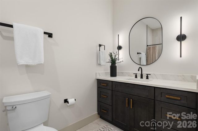 113 Perry Place, Hendersonville, NC 28739