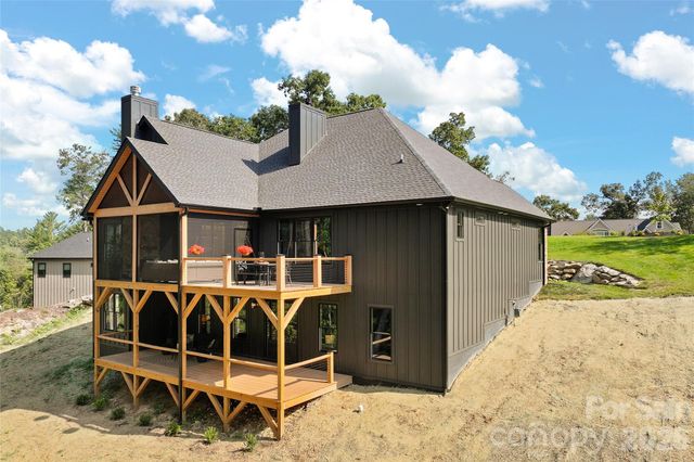 113 Perry Place, Hendersonville, NC 28739