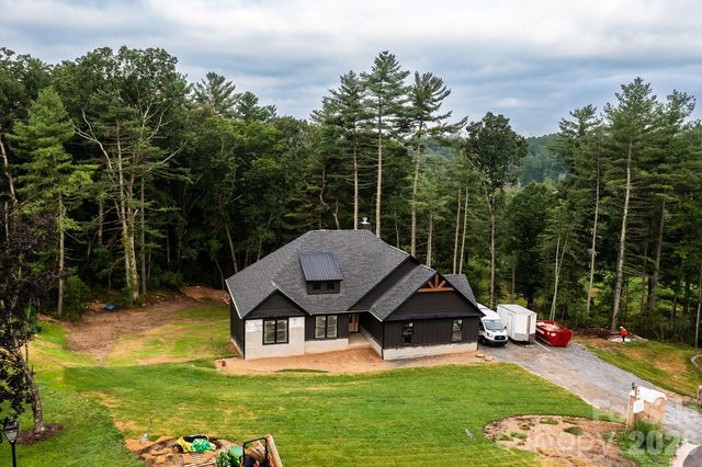 113 Perry Place, Hendersonville, NC 28739