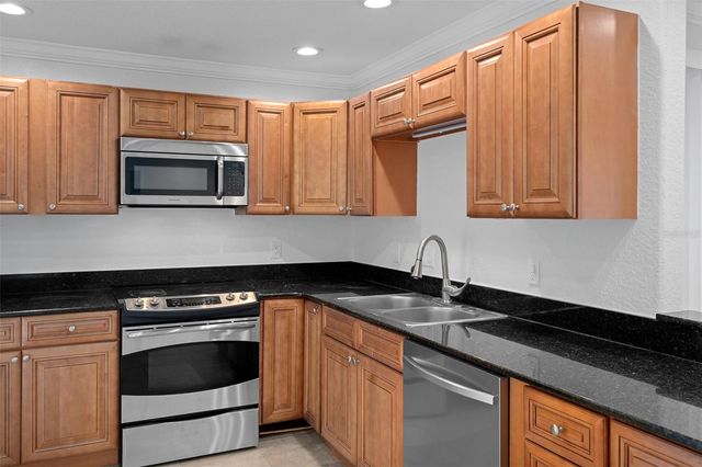 2220 BAHIA VISTA STREET G4, Sarasota, FL 34239