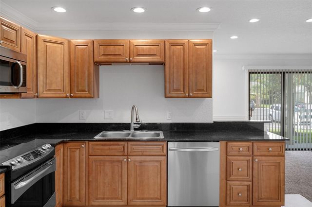 2220 BAHIA VISTA STREET G4, Sarasota, FL 34239
