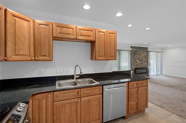 2220 BAHIA VISTA STREET G4, Sarasota, FL 34239