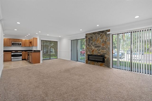 2220 BAHIA VISTA STREET G4, Sarasota, FL 34239