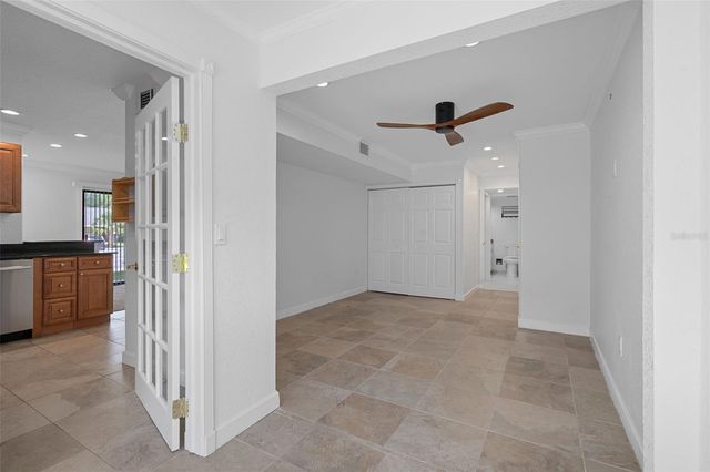 2220 BAHIA VISTA STREET G4, Sarasota, FL 34239