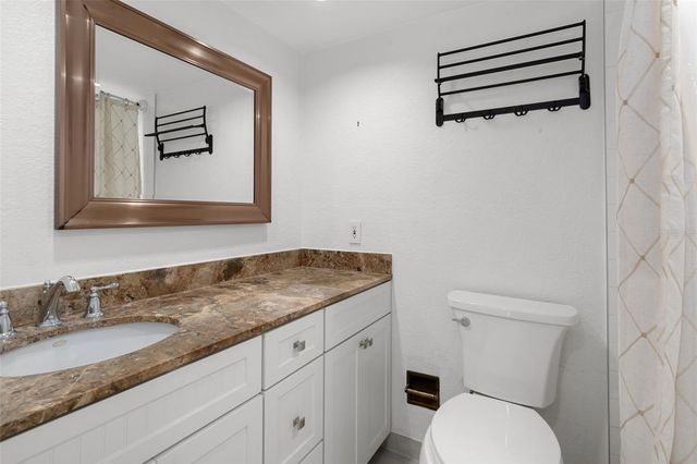2220 BAHIA VISTA STREET G4, Sarasota, FL 34239