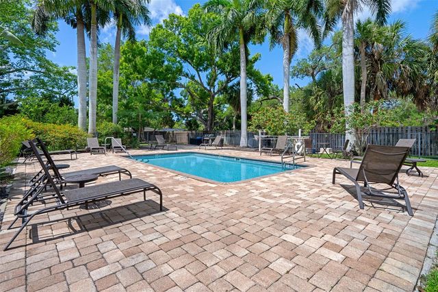 2220 BAHIA VISTA STREET G4, Sarasota, FL 34239