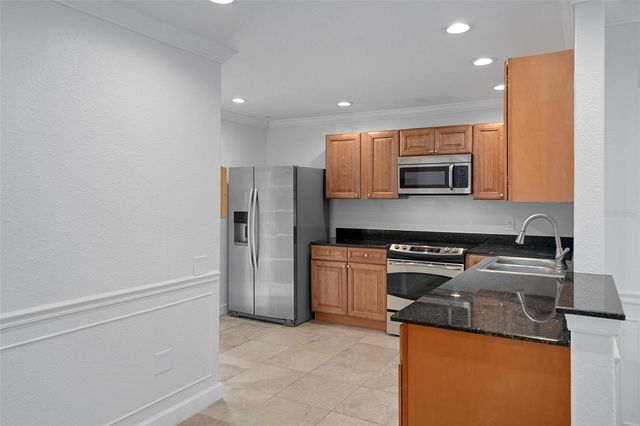 2220 BAHIA VISTA STREET G4, Sarasota, FL 34239