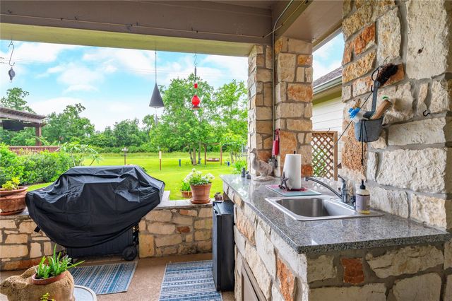 17126 Hamill Drive, Rosharon, TX 77583