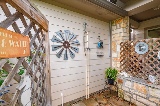 17126 Hamill Drive, Rosharon, TX 77583