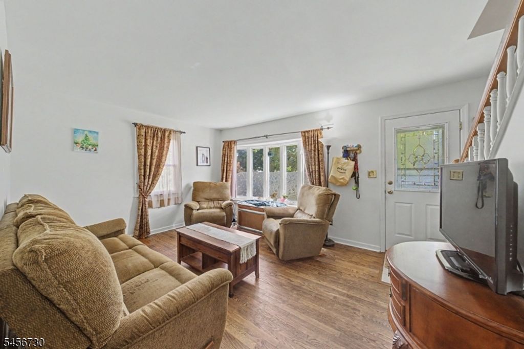 114 Warhol Ave, Mahwah Twp., NJ 07430 — photo 5