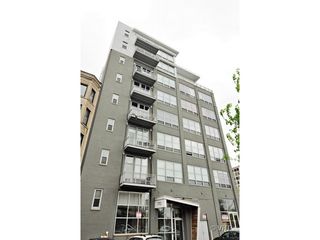 770 W Gladys Avenue 304, Chicago, IL 60661