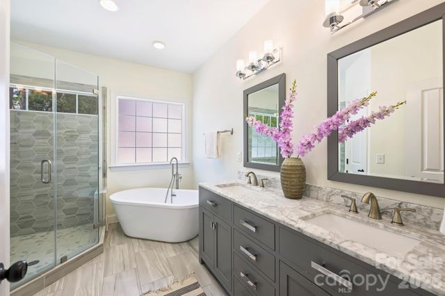 3039 Florida Avenue, Charlotte, NC 28205