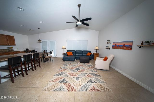 1717 E BEAUTIFUL Lane, Phoenix, AZ 85042