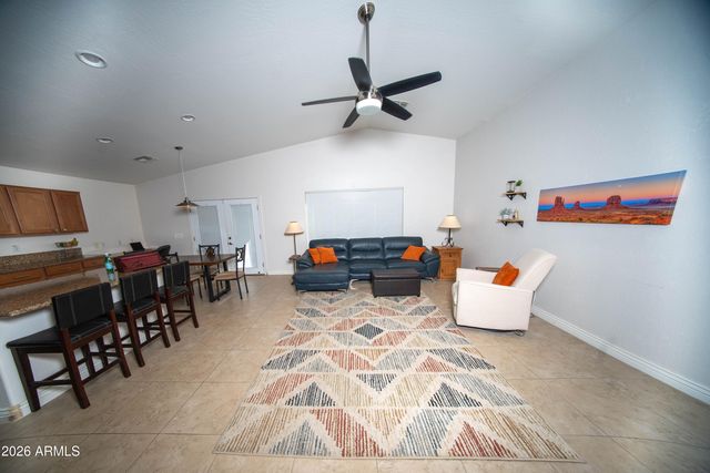 1717 E BEAUTIFUL Lane, Phoenix, AZ 85042