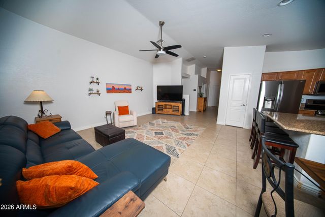 1717 E BEAUTIFUL Lane, Phoenix, AZ 85042