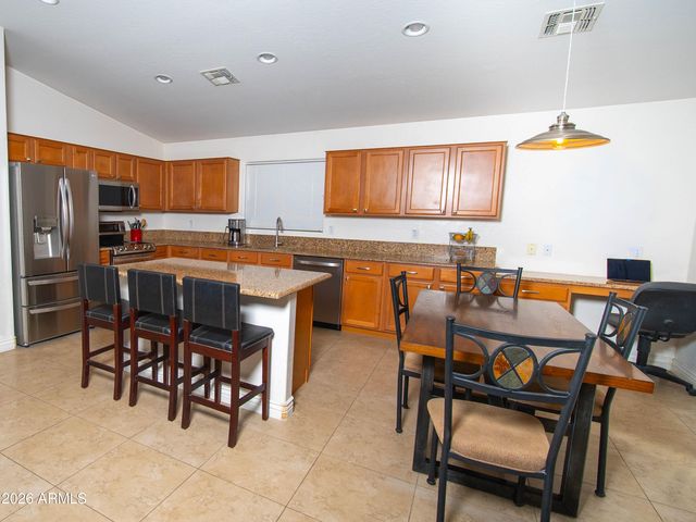 1717 E BEAUTIFUL Lane, Phoenix, AZ 85042