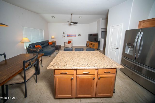 1717 E BEAUTIFUL Lane, Phoenix, AZ 85042