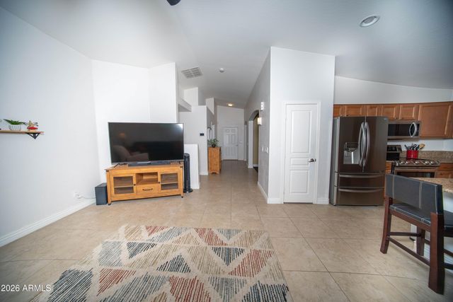 1717 E BEAUTIFUL Lane, Phoenix, AZ 85042