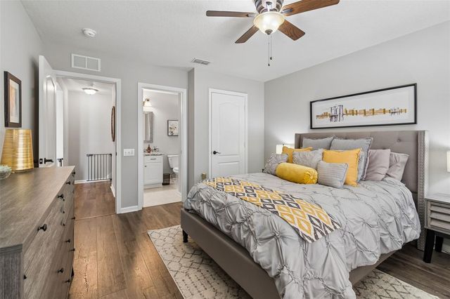 5401 LOOKOUT PASS, Wesley Chapel, FL 33544