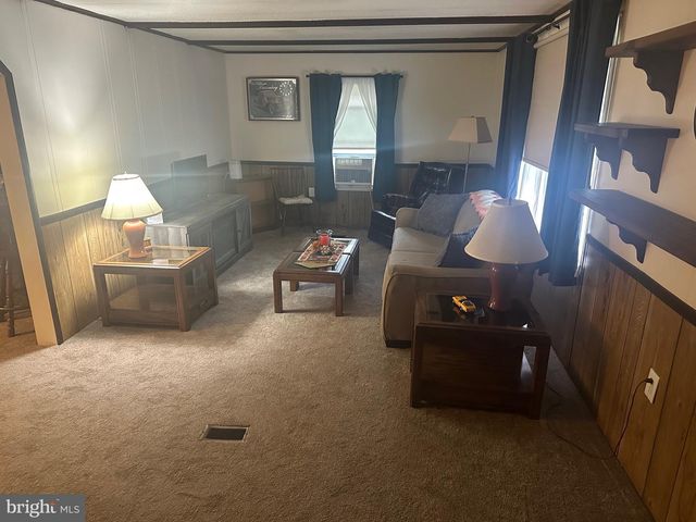 1 CLUBHOUSE, Quakertown, PA 18951