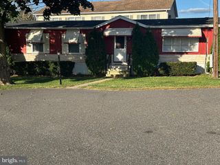 1 CLUBHOUSE, Quakertown, PA 18951