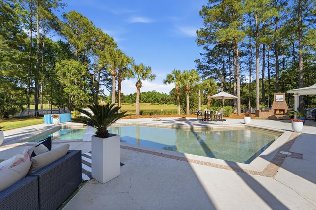 1833 Shell Ring Circle, Mount Pleasant, SC 29466