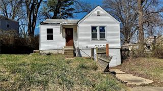 2500 Tyrell Drive, Jennings, MO 63136
