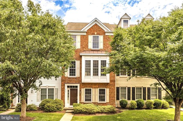 2513 BRONZE STONE PL, Herndon, VA 20171