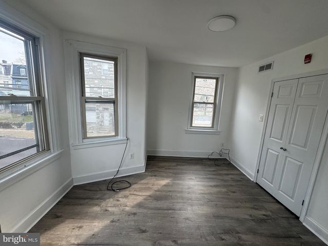 231-33 W COULTER ST, Philadelphia, PA 19144