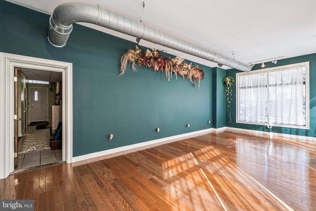 231-33 W COULTER ST, Philadelphia, PA 19144