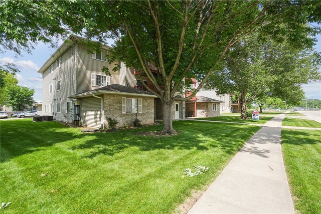 612 Kimberlite St, Tiffin, IA 52340
