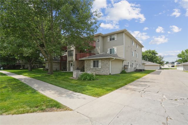 612 Kimberlite St, Tiffin, IA 52340