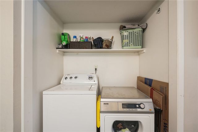 612 Kimberlite St, Tiffin, IA 52340