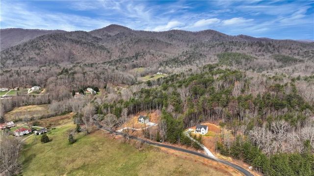 72 Chestatee Road, Cleveland, GA 30528