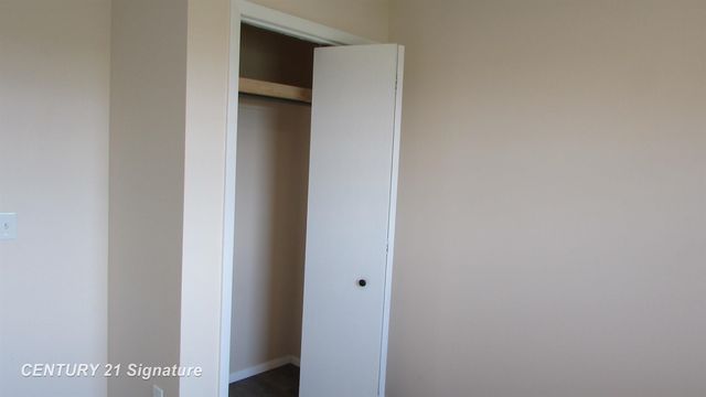 7417 Mackinaw Road, Bay City, MI 48706