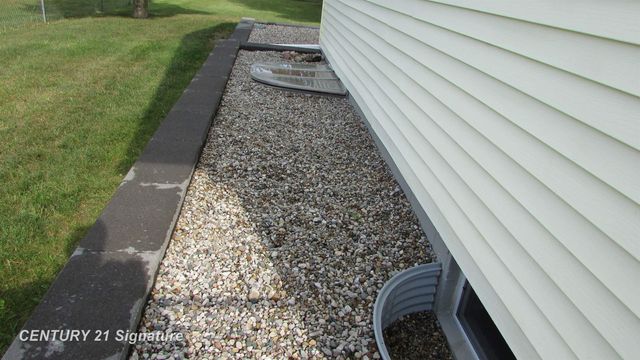 7417 Mackinaw Road, Bay City, MI 48706
