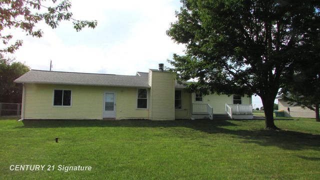 7417 Mackinaw Road, Bay City, MI 48706