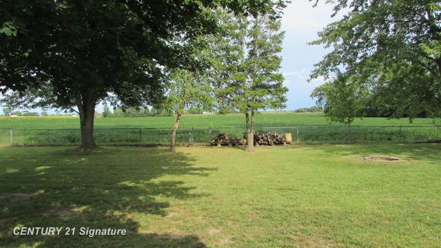 7417 Mackinaw Road, Bay City, MI 48706