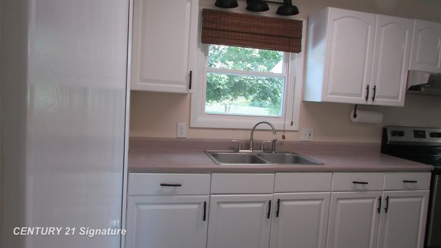 7417 Mackinaw Road, Bay City, MI 48706