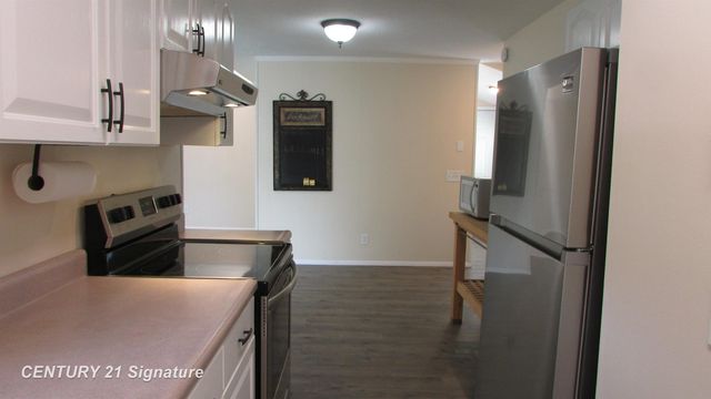 7417 Mackinaw Road, Bay City, MI 48706