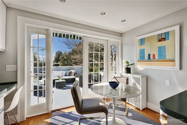 901 11th Avenue E, Seattle, WA 98102