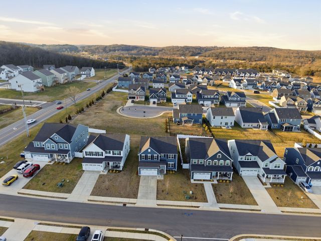 1505 Repton Rd, Smyrna, TN 37167