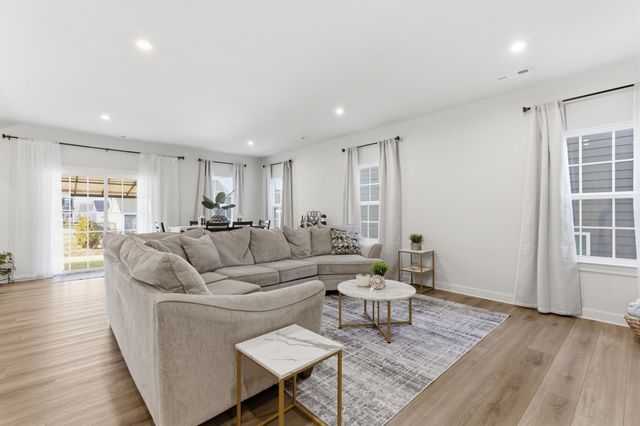 1505 Repton Rd, Smyrna, TN 37167